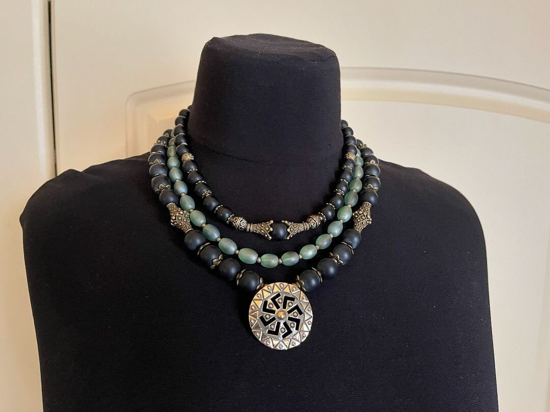 2025 SET Green Ukrainian Traditional Necklace & Earrings - Ethnic Jewelry Multirow Glass Bead Pendant
