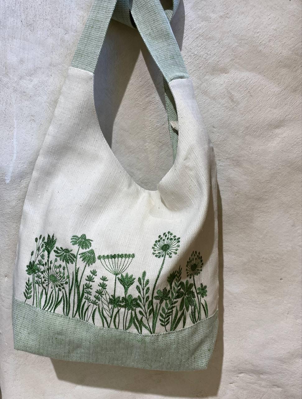 Ukrainian shoulder bag, Linen boho bag, Embroidered bag, Hippie Boho bag, Floral bag, Eastergift, Flower beach bag, Summer tote bag