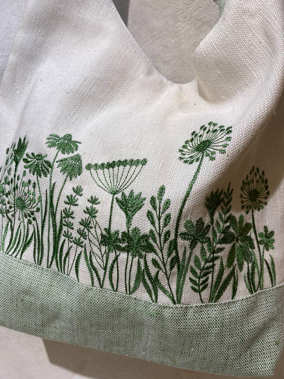 Ukrainian shoulder bag, Linen boho bag, Embroidered bag, Hippie Boho bag, Floral bag, Eastergift, Flower beach bag, Summer tote bag