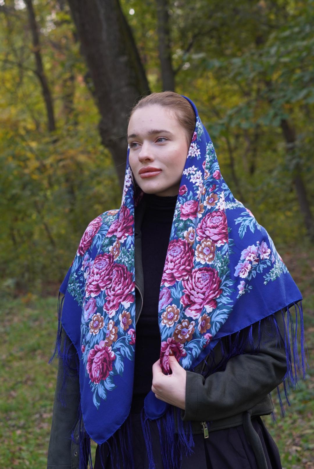 Blue Ukrainian wool shawl,Traditional Ukrainian, Daughter bohemian scarf flower, Ukrainian clothings Gift for Christmas, gift for women, Mom