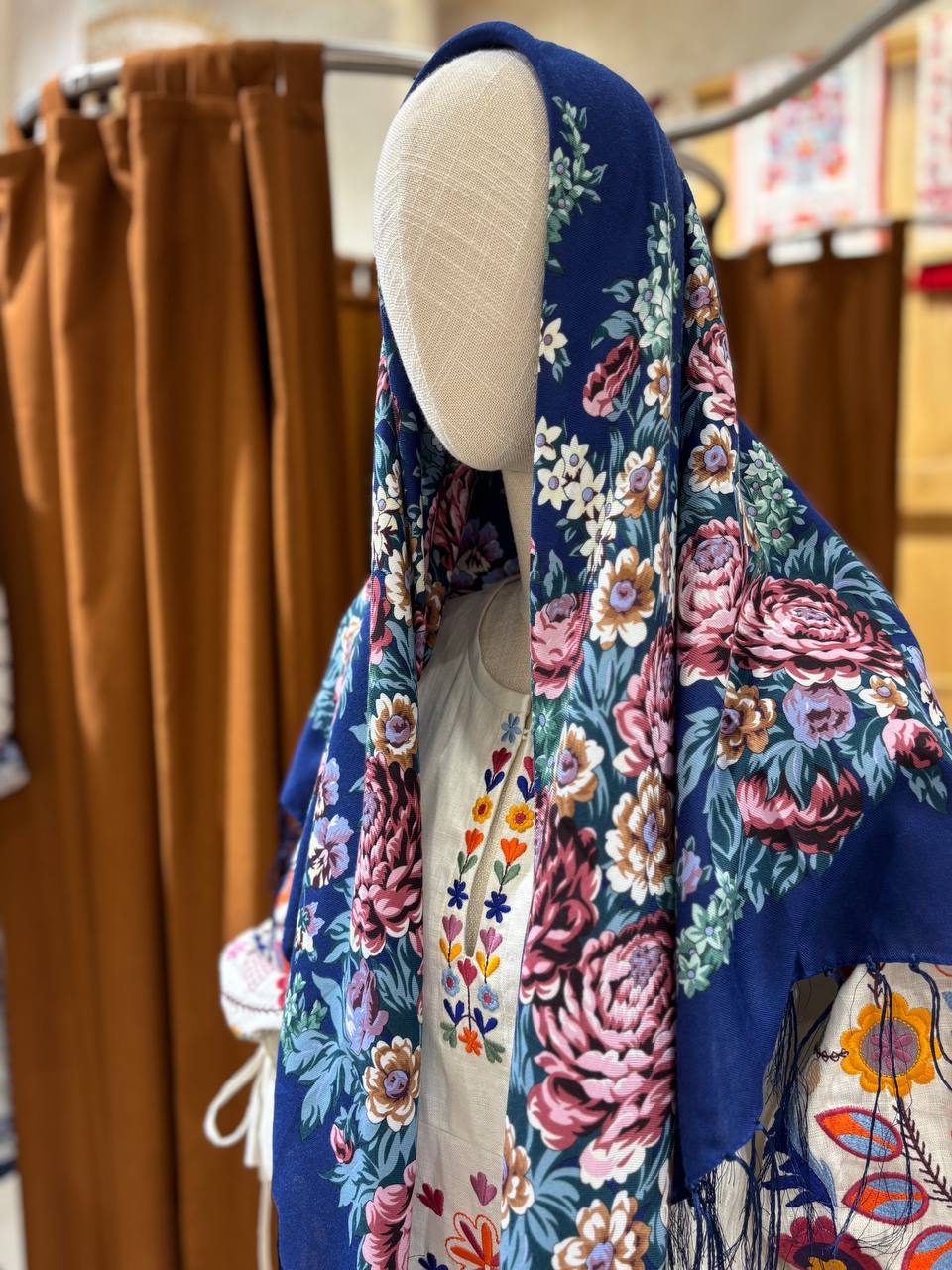 Blue Bohemian 80% Wool Shawl with Roses - Ukrainian White and Blue Ethnic Scarf 120 cm