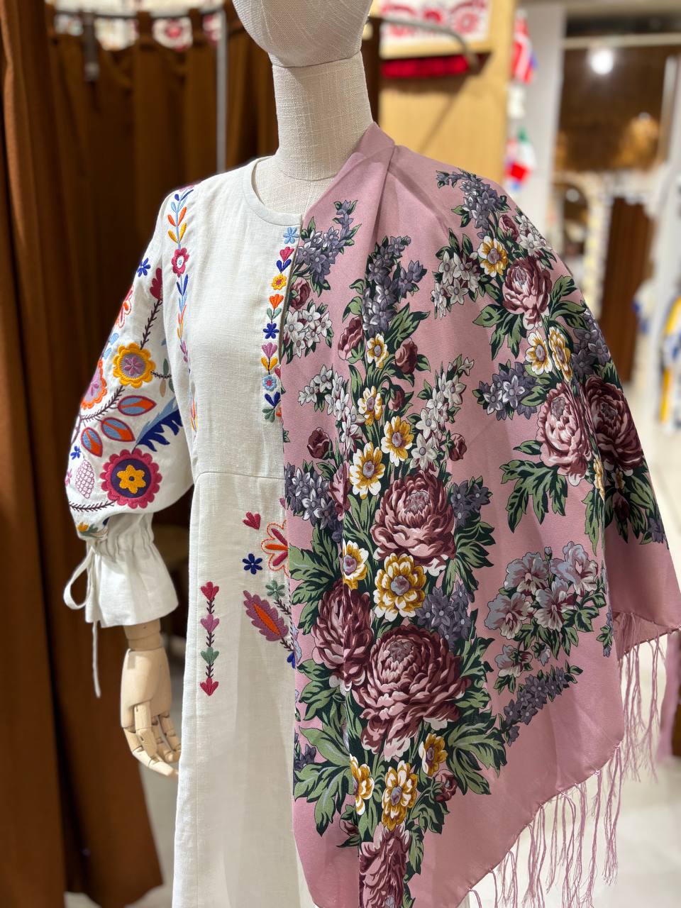 Pink Ukrainian wool shawl,Traditional Ukrainian, gift for women, Mom, Daughter bohemian scarf flower, Ukrainian clothings, Christmas