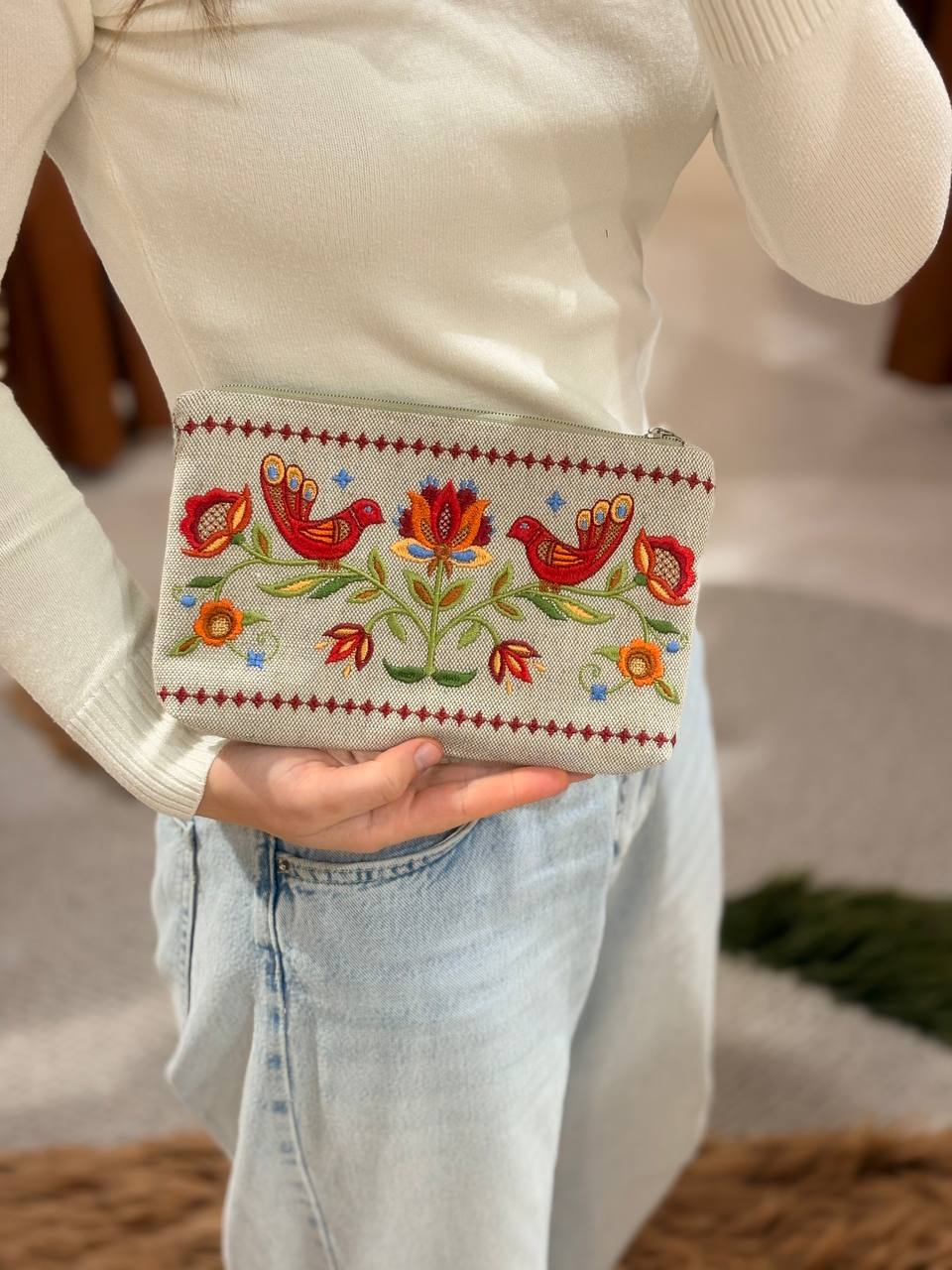 Piccola pochette per trucco con motivo ucraino ricamato, graziosa trousse cosmetica con motivo floreale e uccello