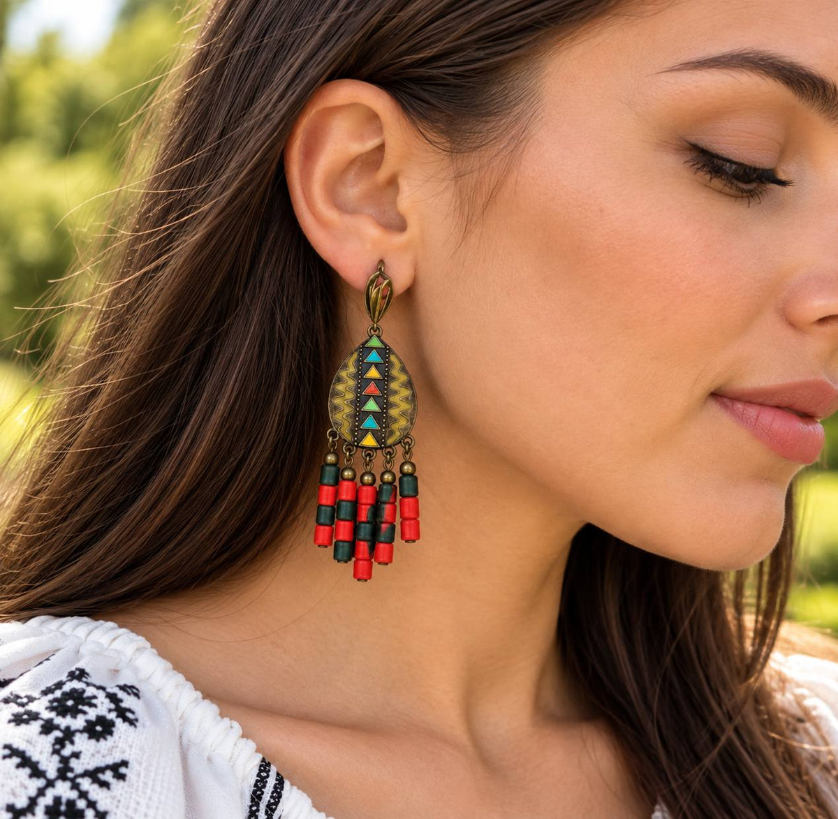 Pendientes rojos ucranianos hechos a mano con cuentas de cerámica - Joyería étnica tradicional