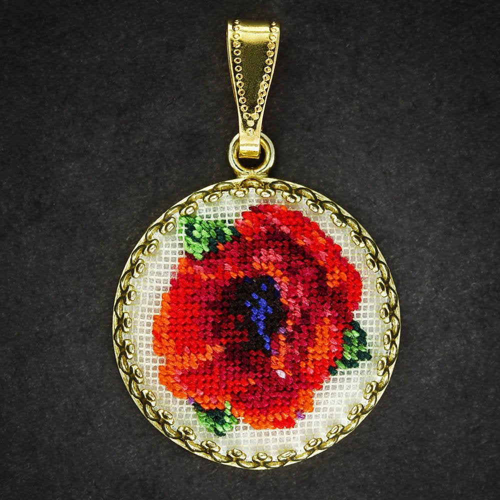 Embroidered Pendant Necklace - Handcrafted Elegance for Women