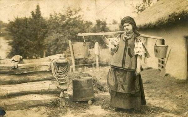 The Evolution of Ukrainian Dress