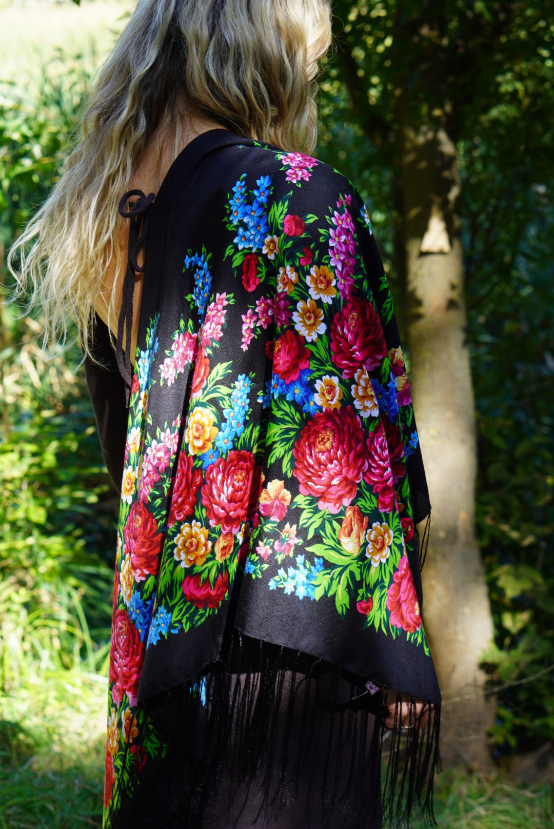 Black Ukrainian Shawl 120x120 cm Wool Scarf with Floral Design