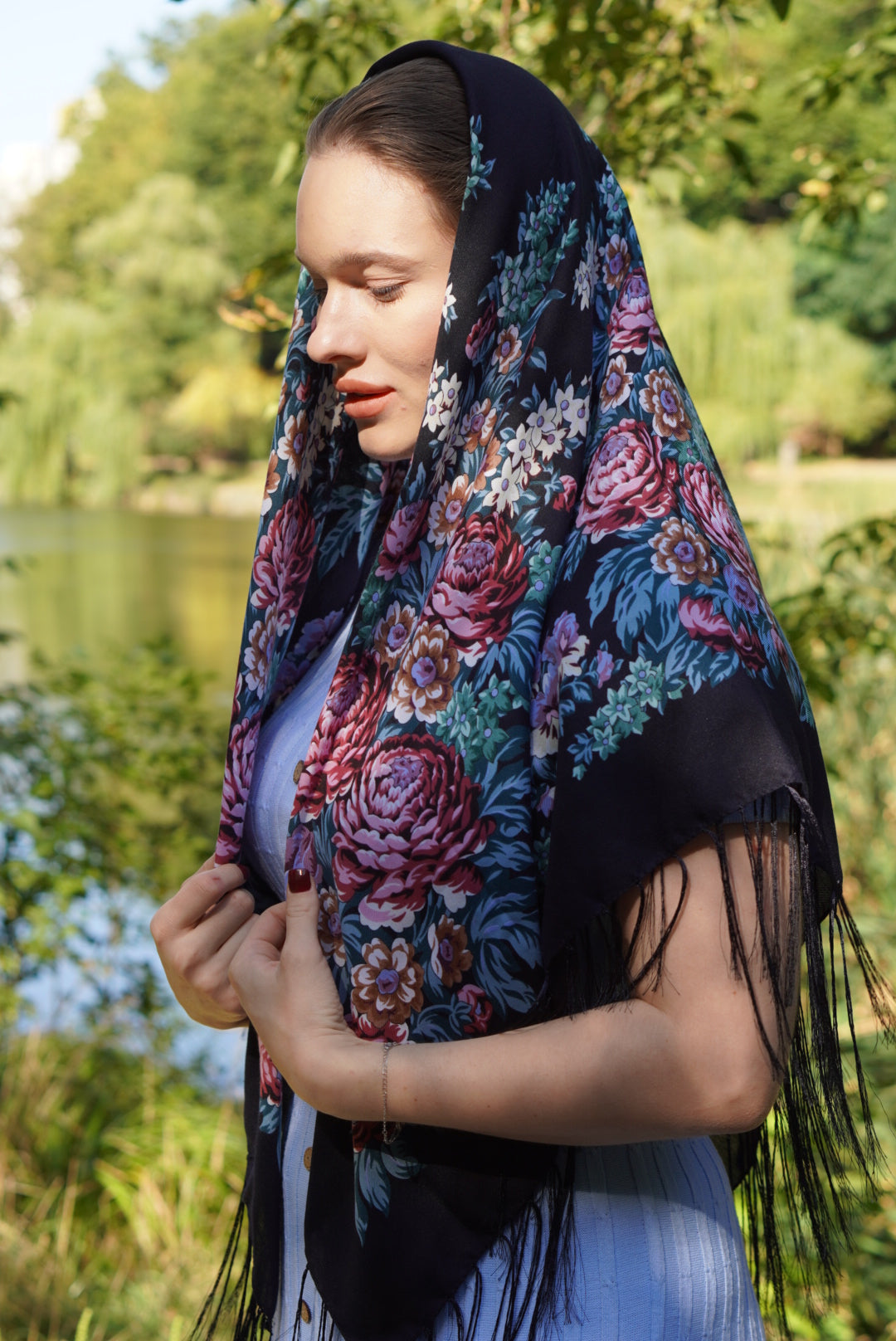 Dark Blue Bohemian Rose & Field Flowers Shawl – Ukrainian Wool 80%