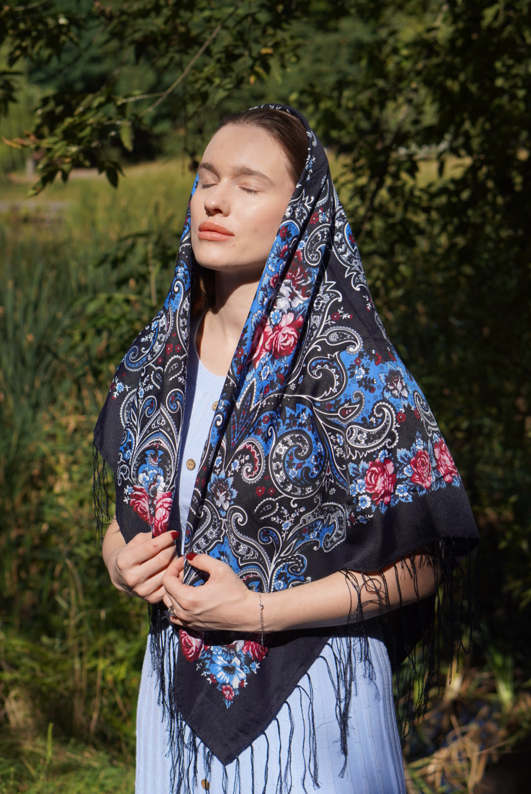 Dark Blue Bohemian shawl Wool Ukrainian Word of LoveTraditional scarf Ethnic shawl châle ukrainien