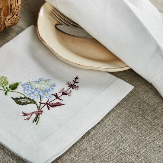 Set 8 Napkins "hydrangea" 40*40 СМ. Embroidered Tablecloth.  Ukrainian Embroidered Tablecloth Gift for Mom Gift for Wife Gift for