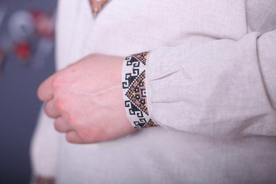 2025 Men's Embroidered Linen Vyshyvanka Shirt