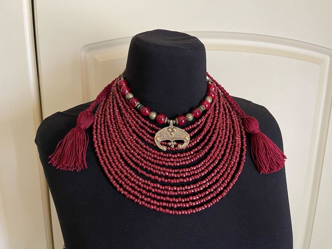 Handmade Red Ukrainian Lunnitsa Necklace | Ethnic Beaded Jewelry & Folk Art Accessory