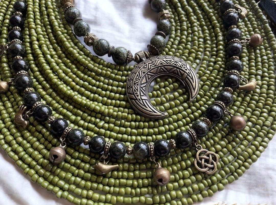 Ukrainian Traditional Green Multirow Necklace & Earrings Set with Glass Beads and Moon Pendant