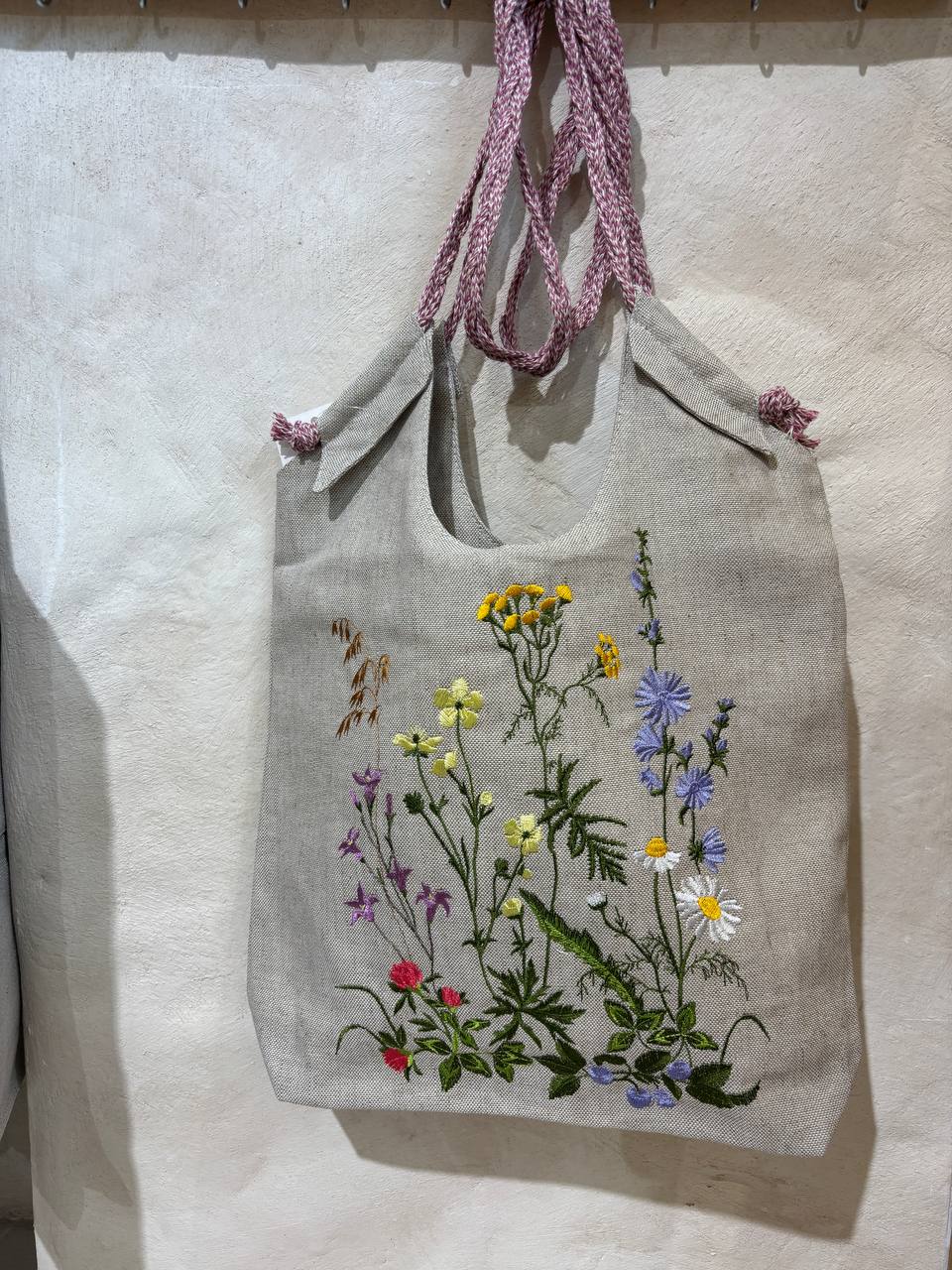 White Ukrainian shoulder bag, Linen boho bag, Embroidered bag, Hippie bag, Floral bag, Eastergift, Flower beach bag, Summer tote bag