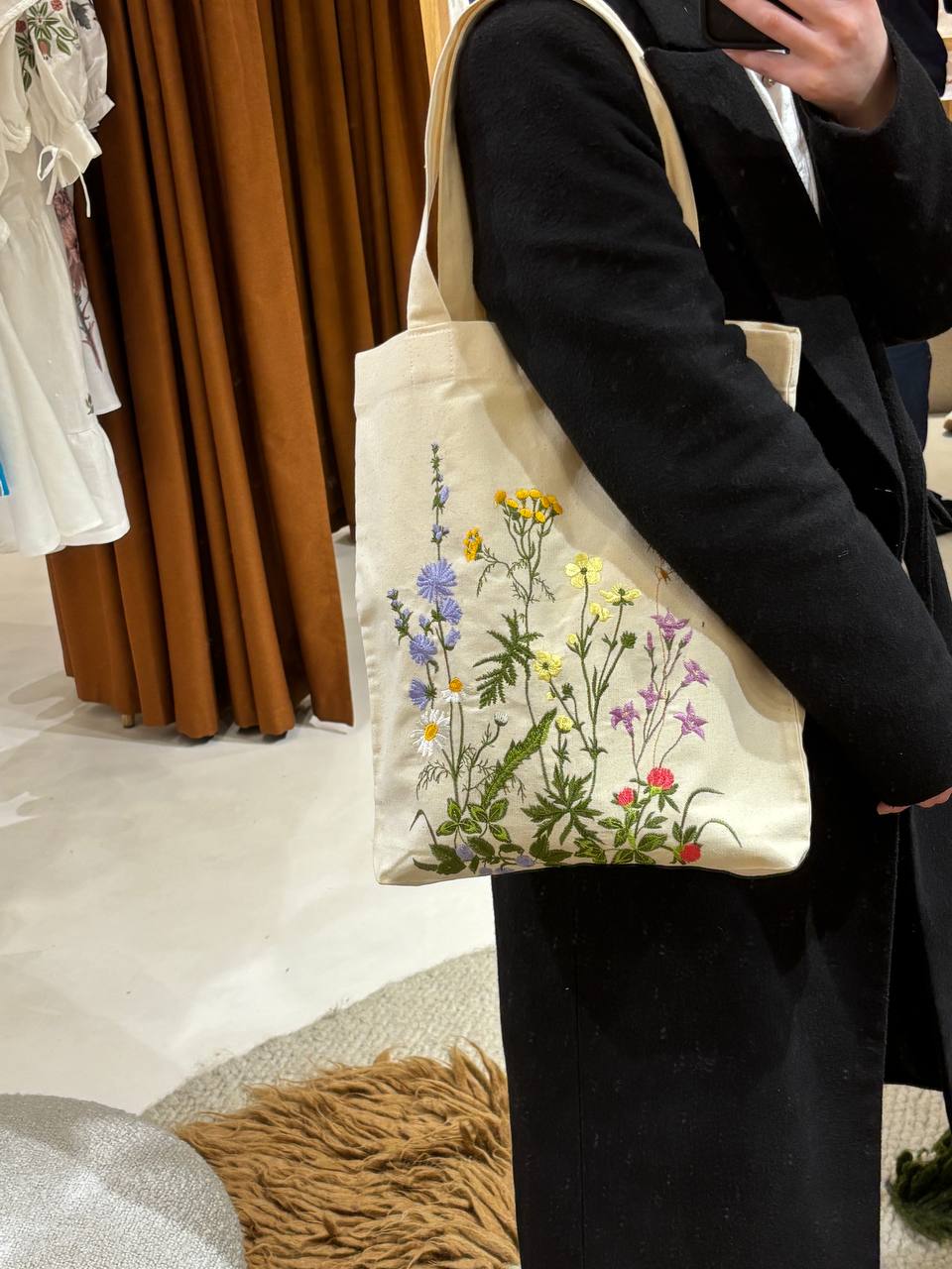 Botanical Linen Boho Bag - Embroidered Floral Tote for Summer