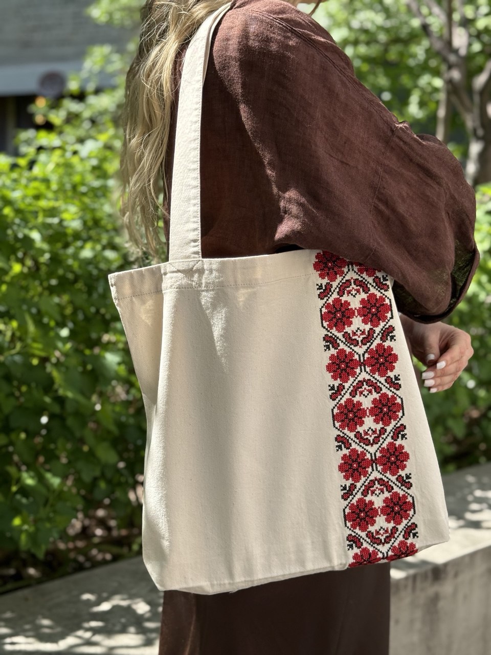 Botanical shoulder bag, Linen boho bag, Embroidered bag, Hippie Boho bag, Floral bag, Eastergift, Flower beach bag, Summer tote bag