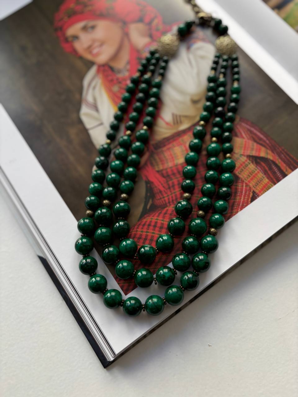 Green necklace Pressed agate Ukrainian Traditional Jewelry natural Ethnic