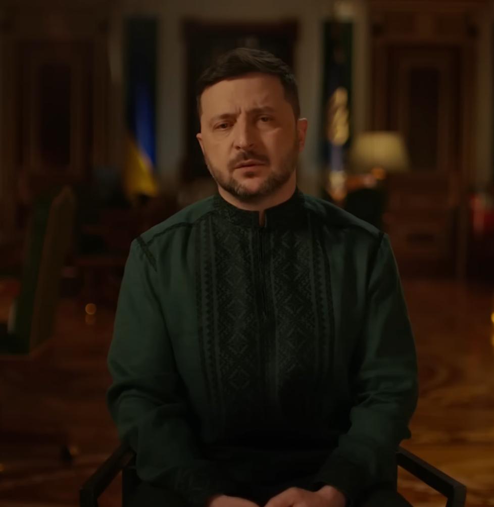 Men's Green Linen Embroidered Vyshyvanka - Traditional Ukrainian Folk Costume