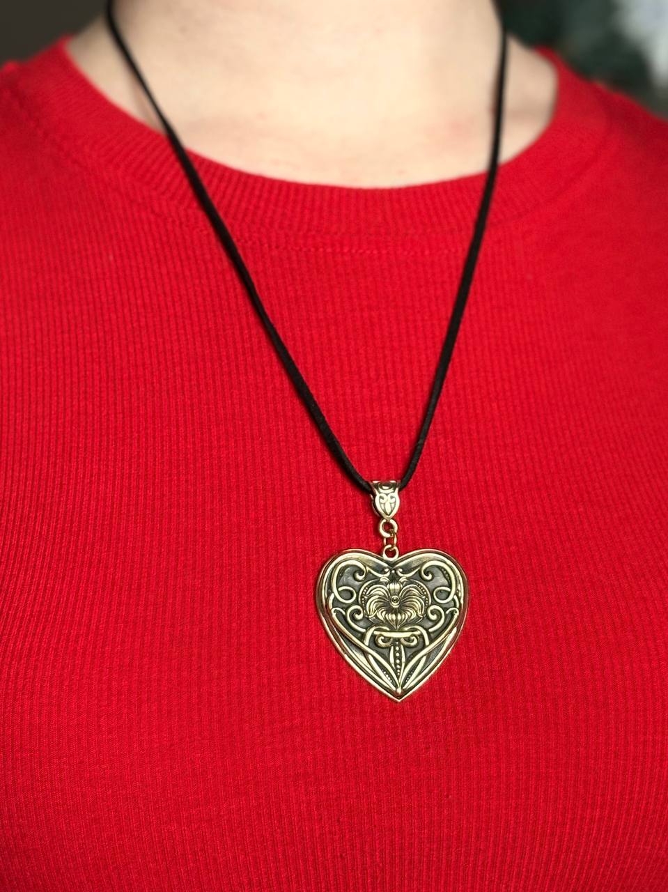Handmade Brass Heart Choker Necklace, Vintage Style Heart Pendant, Gothic Boho Jewelry, Romantic Black Ribbon Choker, Gift for Her