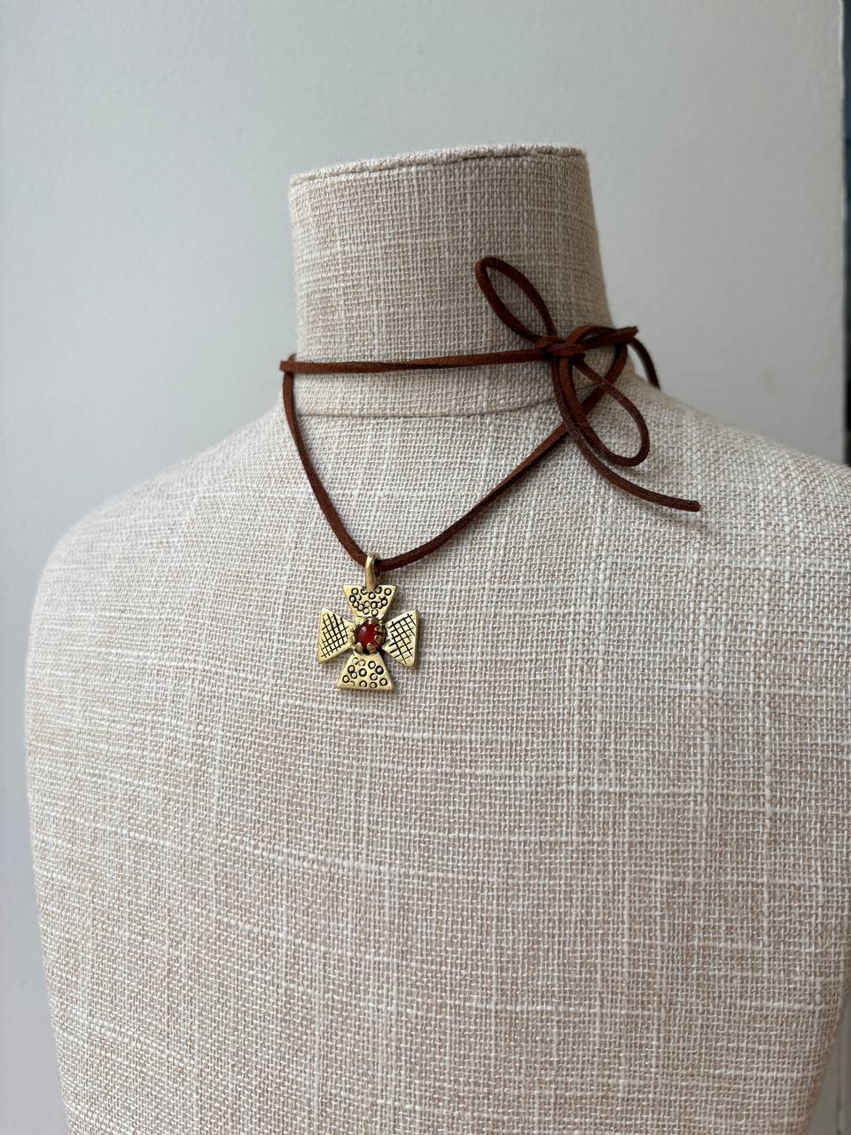 Vintage Style Choker