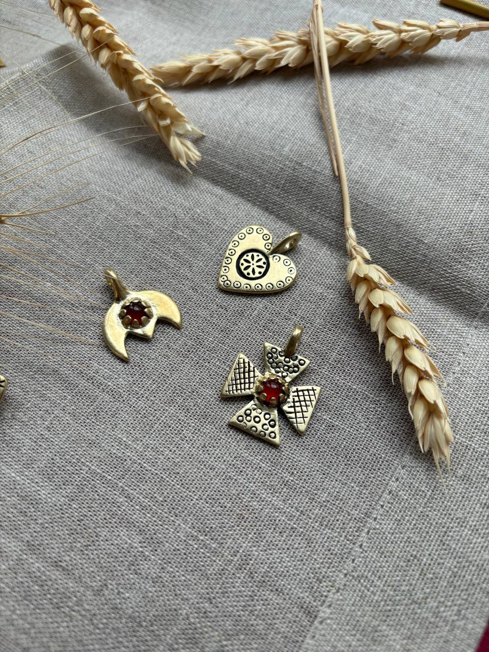 Vintage Style Choker