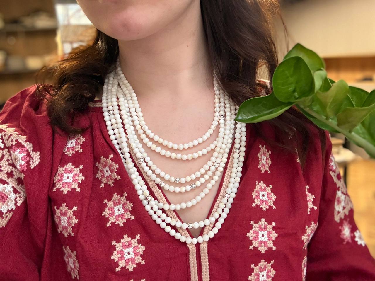 White Mother of Pearl Necklace