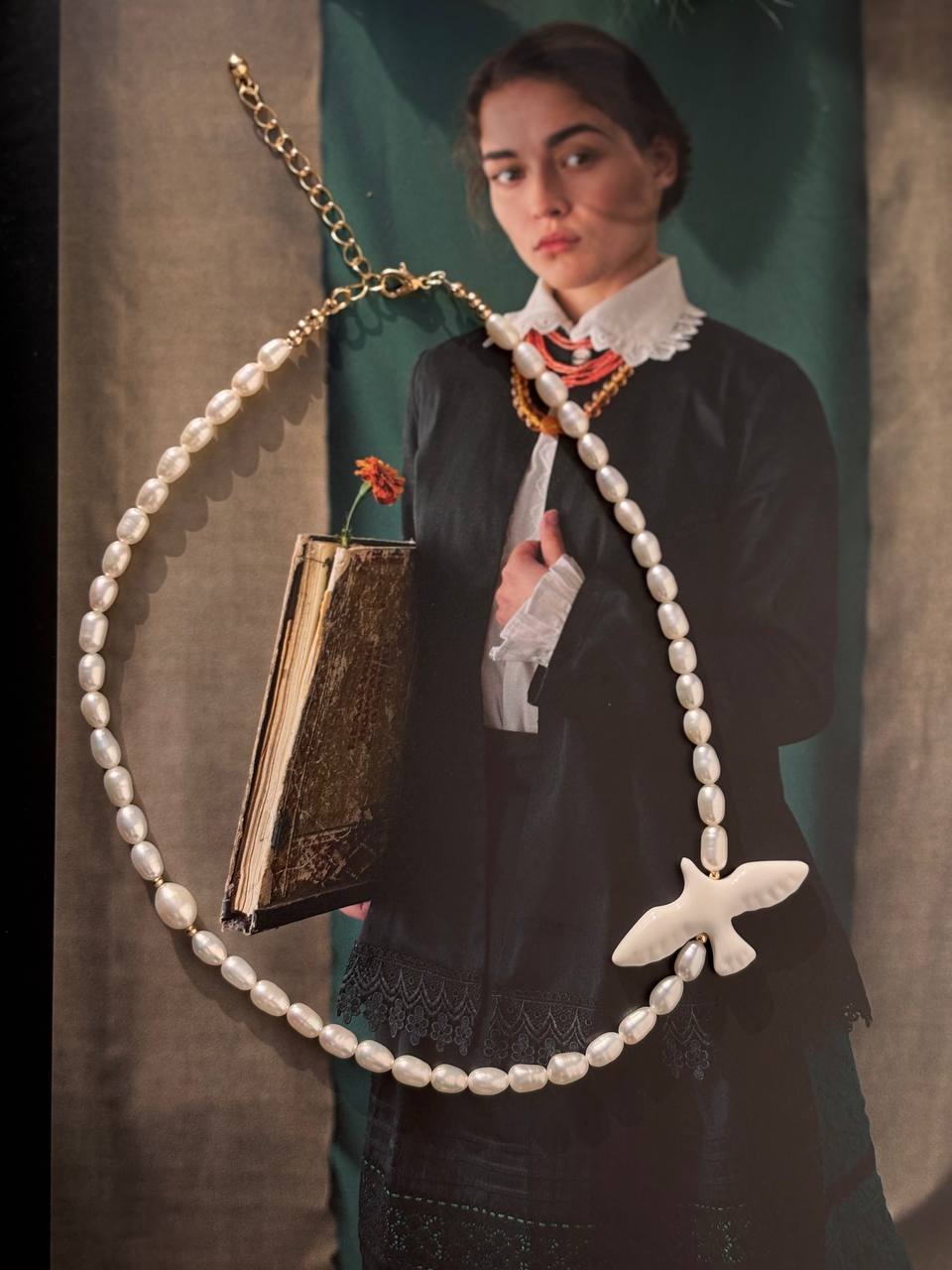 Pearl Bird Necklace, Handmade Mother of Pearl Jewelry, White Statement Necklace, Unique Gift for Her