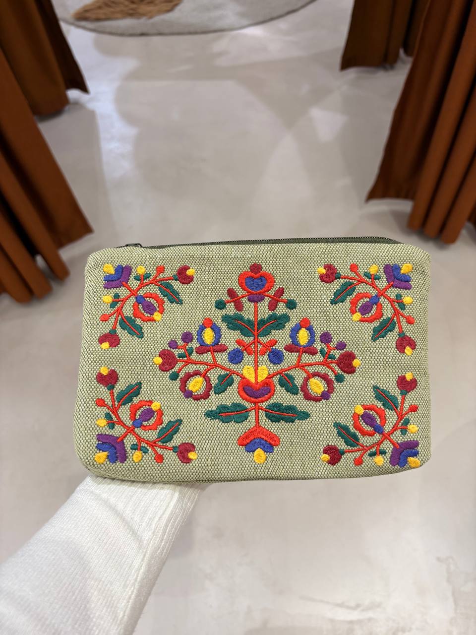 Pequena bolsa de maquilhagem com padrão ucraniano bordado, bolsa de cosméticos adorável com design floral e de pássaros