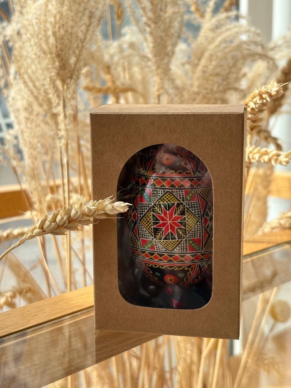 Handgefertigte ukrainische Pysanka Gänseei für das Ostererbe