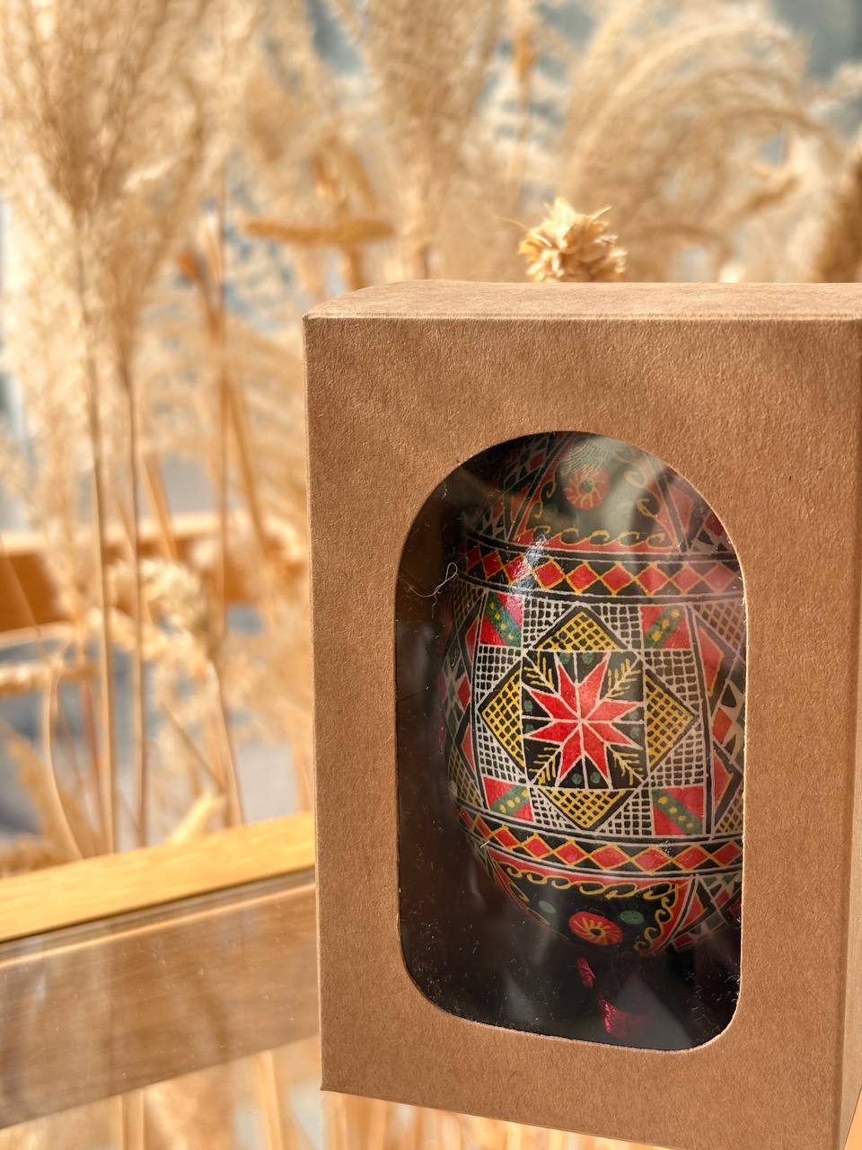 Handgefertigte ukrainische Pysanka Gänseei für das Ostererbe