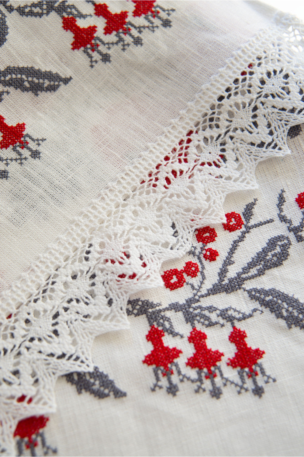 White Embroidered  Ukrainian Wedding Towel Amulet  200 *32 cm Ritual Towel