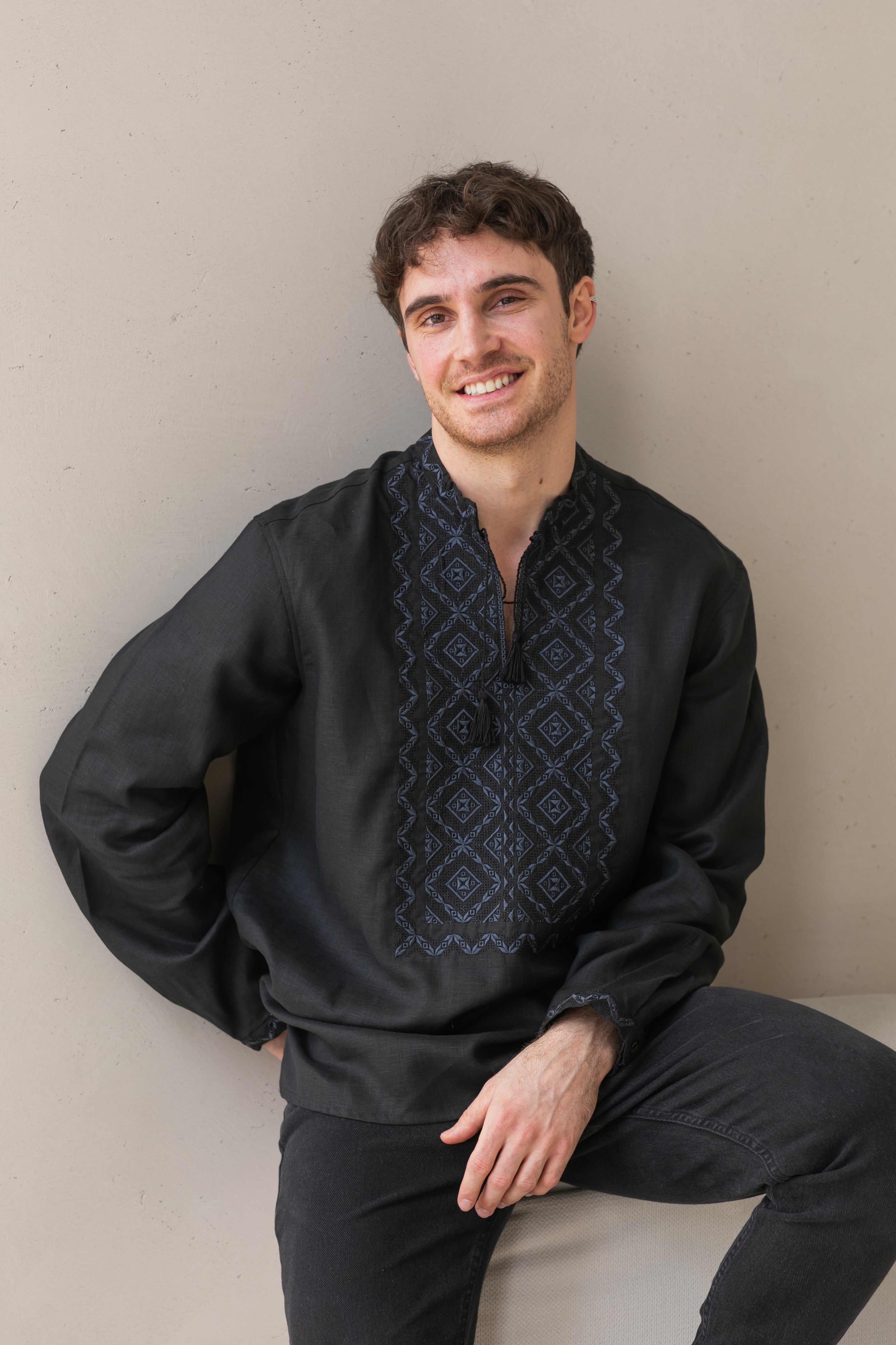 Embroidered shirt for men Gray on black